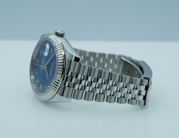 Rolex 126334 DATEJUST 41 FLUTED BEZEL BLUE ROMAN DIAL JUBILEE 2024 FULL SET - Image 6