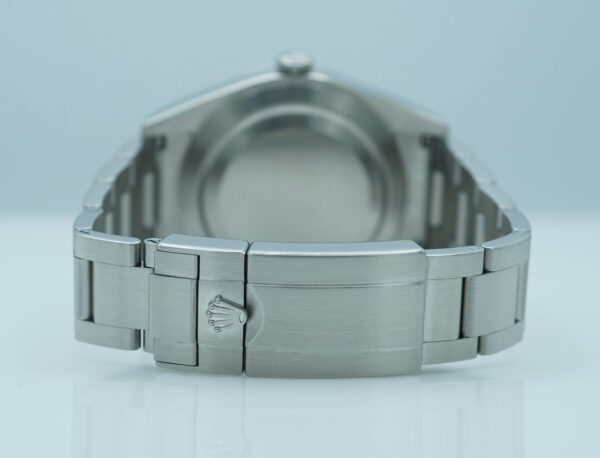 Rolex 214270 EXPLORER STAINLESS STEEL MARK 1 DIAL 39MM DISCONTINUED BOX & PAPER - Image 7
