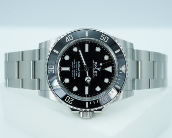 Rolex 124060 SUBMARINER NO DATE 41 NEW MODEL 2025 WARRANTY FULL SET - Image 9