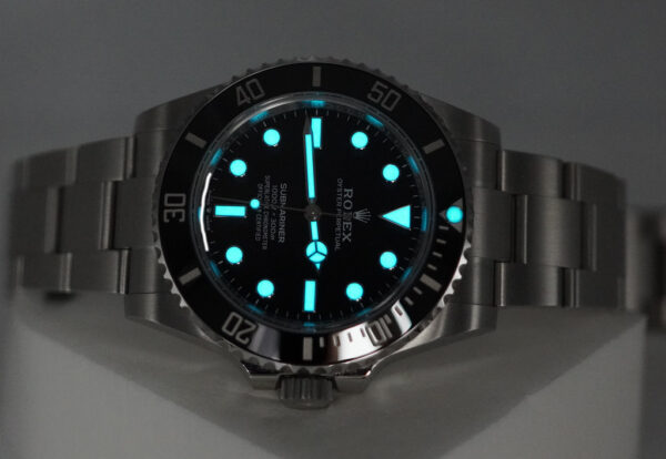 Rolex 124060 SUBMARINER NO DATE 41 NEW MODEL 2025 WARRANTY FULL SET - Image 11
