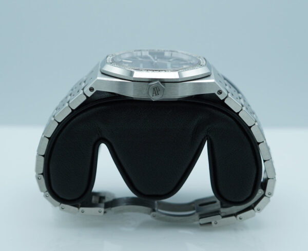 Audemars PIGUET ROYAL OAK 15451ST STEEL DIAMOND BEZEL BLACK DIAL 37MMM FULL SET - Image 4