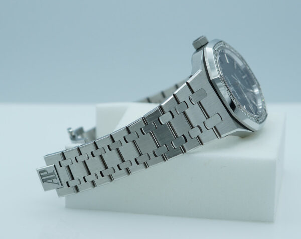 Audemars PIGUET ROYAL OAK 15451ST STEEL DIAMOND BEZEL BLACK DIAL 37MMM FULL SET - Image 5