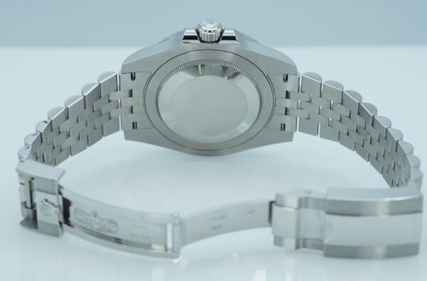 Rolex 126710BLRO PEPSI GMT MASTER 2 RED BLUE BEZEL JUBILEE BAND 2025 FULL SET - Image 8