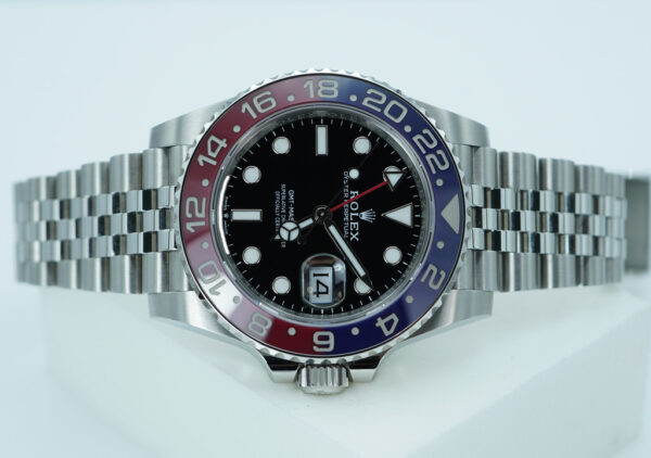 Rolex 126710BLRO PEPSI GMT MASTER 2 RED BLUE BEZEL JUBILEE BAND 2025 FULL SET - Image 9