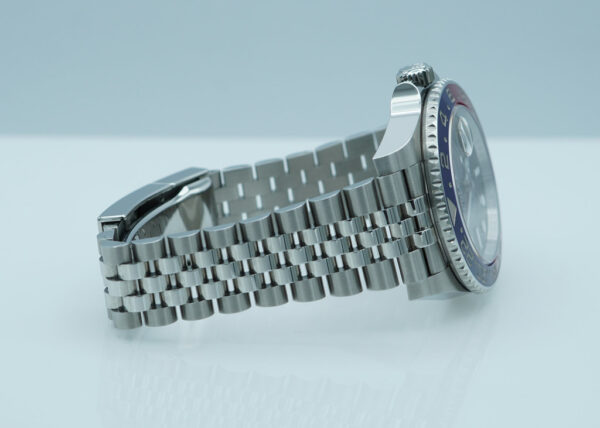 Rolex 126710BLRO PEPSI GMT MASTER 2 RED BLUE BEZEL JUBILEE BAND 2025 FULL SET - Image 6