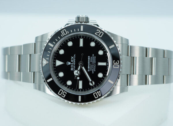 Rolex 124060 SUBMARINER NO DATE 41 NEW MODEL 2023 WARRANTY FULL SET - Image 10