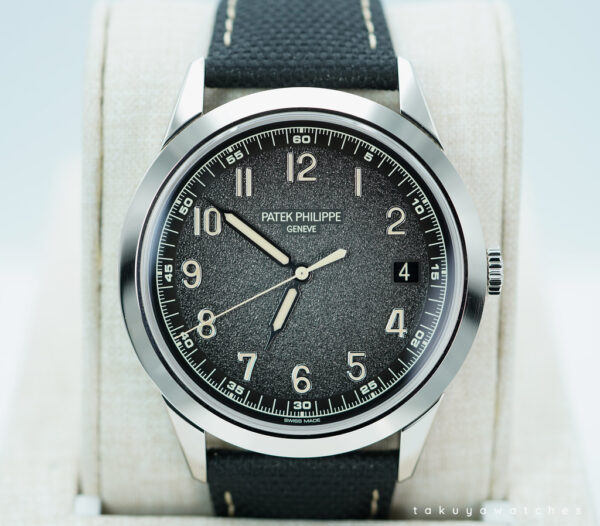 Patek PHILIPPE 5226G CALATRAVA 18K WHITE GOLD CHARCOAL GRAY DIAL 2022 FULL SET