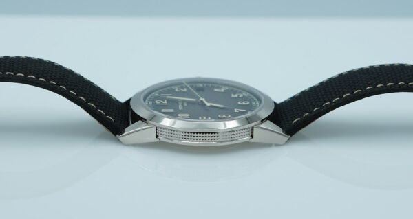 Patek PHILIPPE 5226G CALATRAVA 18K WHITE GOLD CHARCOAL GRAY DIAL 2022 FULL SET - Image 4