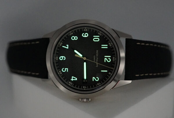 Patek PHILIPPE 5226G CALATRAVA 18K WHITE GOLD CHARCOAL GRAY DIAL 2022 FULL SET - Image 11