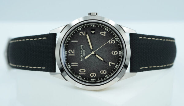 Patek PHILIPPE 5226G CALATRAVA 18K WHITE GOLD CHARCOAL GRAY DIAL 2022 FULL SET - Image 10