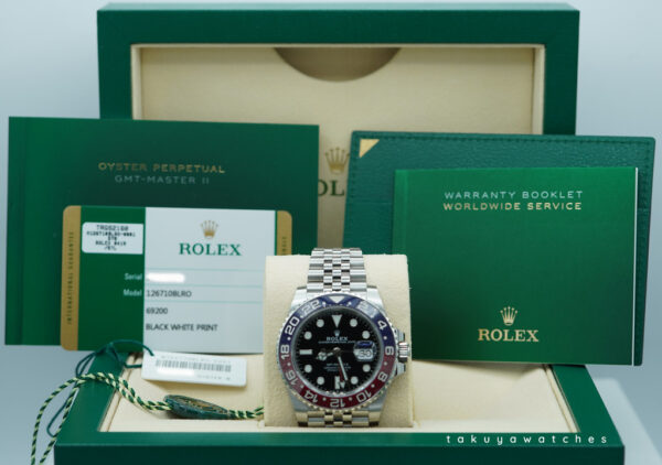 Rolex 126710BLRO PEPSI GMT MASTER II RED BLUE BEZEL JUBILEE BAND FULL SET - Image 2