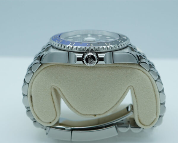 Rolex 126710BLNR GMT MASTER 2 BLACK BLUE BEZEL JUBILEE BAND 2021 FULL SET - Image 3