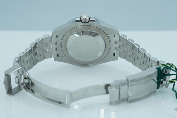 BRAND NEW Rolex 126710BLRO PEPSI GMT MASTER II RED BLUE JUBILEE BAND 2025 FULL SET - Image 8