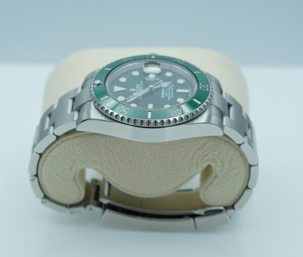 Rolex 116610LV SUBMARINER HULK GREEN DIAL GREEN BEZEL 2020 FULL SET - Image 4
