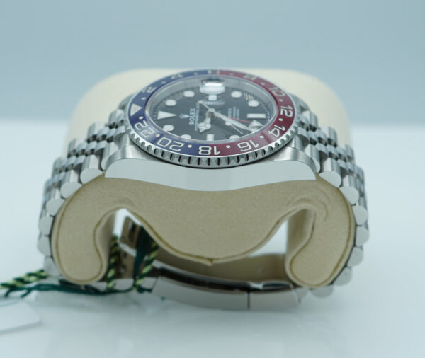 BRAND NEW Rolex 126710BLRO PEPSI GMT MASTER II RED BLUE JUBILEE BAND 2025 FULL SET - Image 4