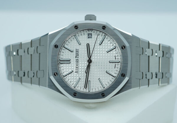 Audemars PIGUET ROYAL OAK 15510ST STAINLESS STEEL SILVER DIAL 2023 FULL SET - Image 9