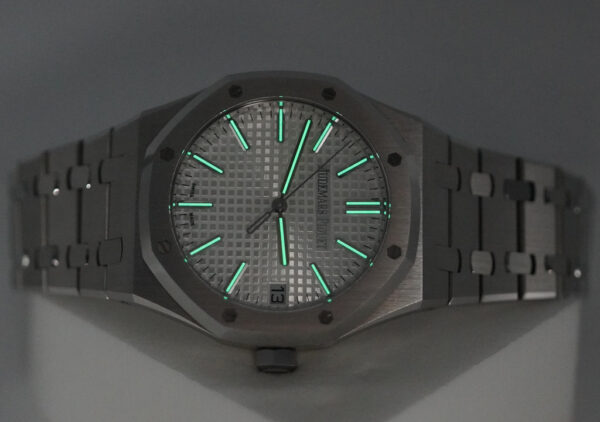 Audemars PIGUET ROYAL OAK 15510ST STAINLESS STEEL SILVER DIAL 2023 FULL SET - Image 10