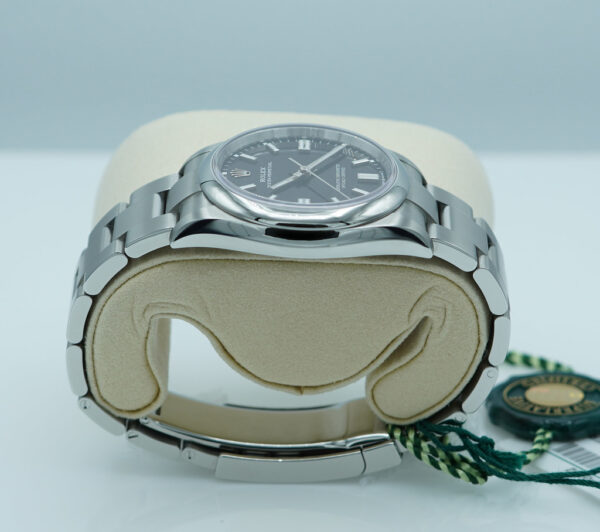 BRAND NEW Rolex 126000 OYSTER PERPETUAL 36 BRIGHT BLACK DIAL 2025 WARRANTY FULL SET - Image 4