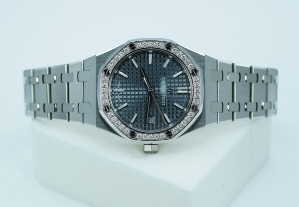 Audemars PIGUET ROYAL OAK 77351ST DIAMOND BEZEL BLUE-GREY DIAL 34MM FULL SET - Image 9