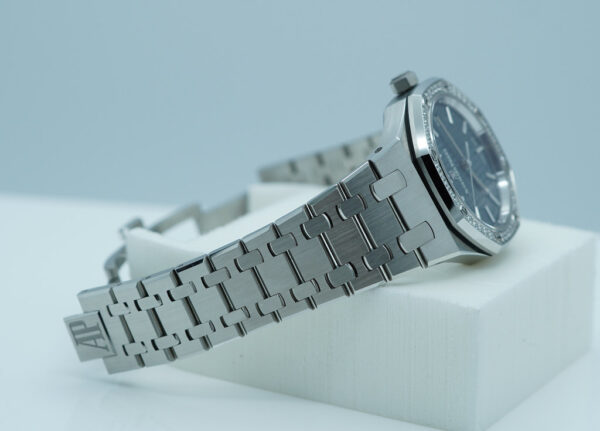 Audemars PIGUET ROYAL OAK 77351ST DIAMOND BEZEL BLUE-GREY DIAL 34MM FULL SET - Image 6