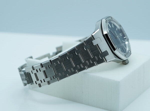 Audemars PIGUET ROYAL OAK 77351ST DIAMOND BEZEL BLUE-GREY DIAL 34MM FULL SET - Image 5