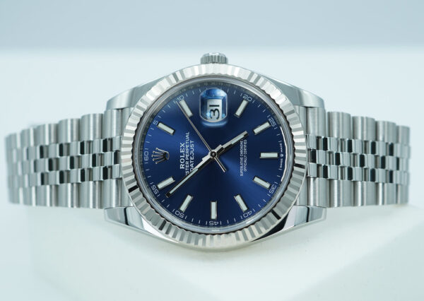Rolex 126334 DATEJUST 41 FLUTED BEZEL BLUE STICK DIAL JUBILEE BAND FULL SET - Image 10