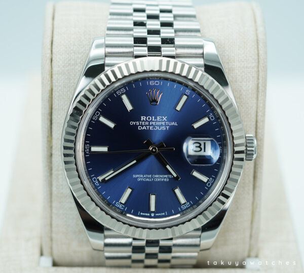 Rolex 126334 DATEJUST 41 FLUTED BEZEL BLUE STICK DIAL JUBILEE BAND FULL SET