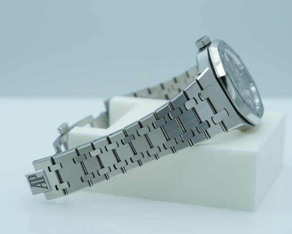 Audemars PIGUET ROYAL OAK STAINLESS STEEL 15450ST GREY DIAL 37MM WARRANTY FULL SET - Image 5