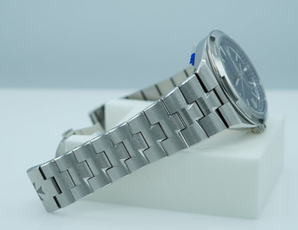 Vacheron CONSTANTIN OVERSEAS 4520V STAINLESS STEEL BLUE DIAL 2024 NEW MODEL FULL SET - Image 6