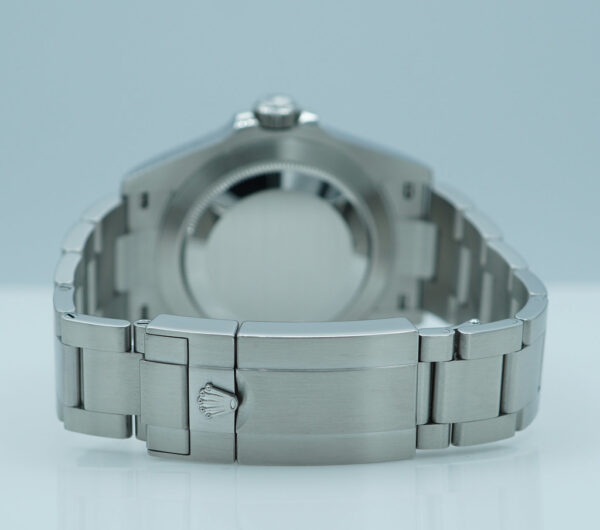 Rolex 126900 AIR KING 40MM NEW MODEL 2022 WARRANTY FULL SET - Image 7