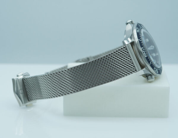 OMEGA SEAMASTER DIVER 300M 007 JAMES BOND 60th ANNIVERSARY 2024 WARRANTY FULL SET - Image 5