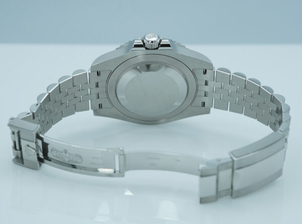 Rolex 126710BLNR GMT MASTER 2 BLACK BLUE BEZEL JUBILEE BAND 2023 FULL SET - Image 8