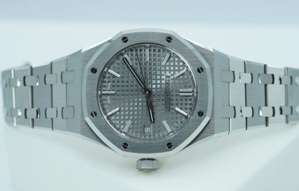 Audemars PIGUET ROYAL OAK 50TH ANNIVESARY 15550ST GREY DIAL 37MM 2022 FULL SET - Image 9