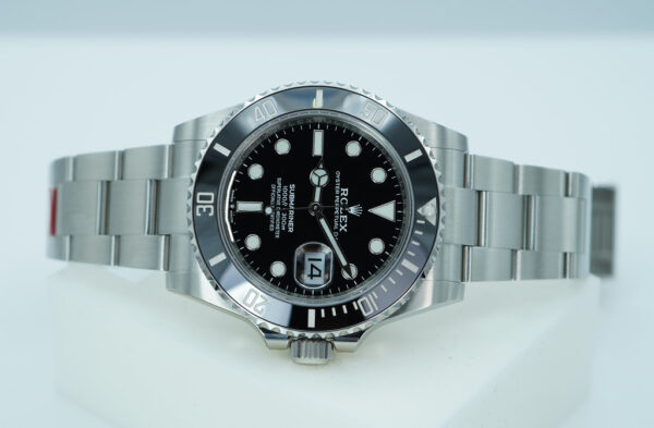 Rolex 126610LN SUBMARINER DATE 41 NEW MODEL 2021 WARRANTY FULL SET - Image 9