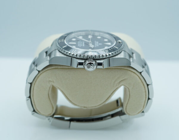 BRAND NEW Rolex 124060 SUBMARINER NO DATE 41 NEW MODEL 2025 FULL SET - Image 3