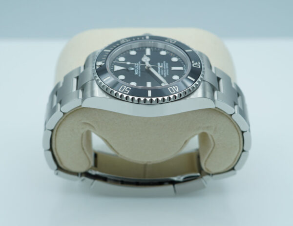 BRAND NEW Rolex 124060 SUBMARINER NO DATE 41 NEW MODEL 2025 FULL SET - Image 4