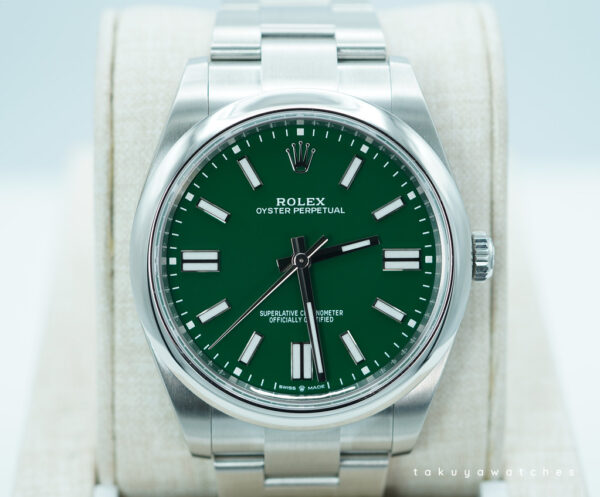 BRAND NEW Rolex 124300 OYSTER PERPETUAL 41 GREEN DIAL 2025 WARRANTY FULL SET