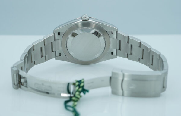 BRAND NEW Rolex 124300 OYSTER PERPETUAL 41 GREEN DIAL 2025 WARRANTY FULL SET - Image 8