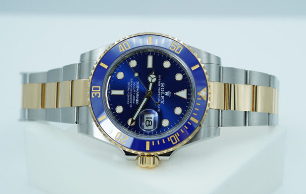 Rolex 126613LB SUBMARINER BLUESY YELLOW GOLD STEEL BLUE DIAL 2023 FULL SET - Image 9