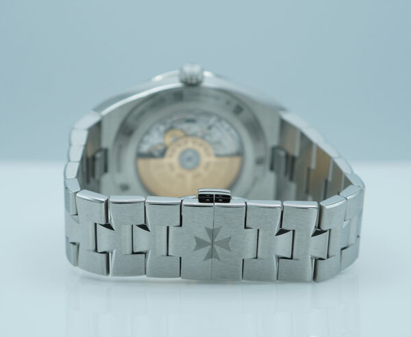 Vacheron CONSTANTIN OVERSEAS 4000V MOONPHASE RETROGRADE DATE BLUE DIAL 2024 WARRANTY FULL SET - Image 7