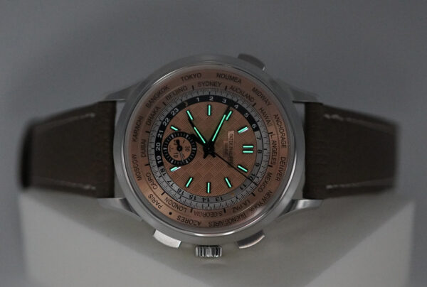 Patek PHILIPPE 5935A STEEL WORLD TIME CHRONOGRAPH SALMON DIAL 2025 FULL SET - Image 11