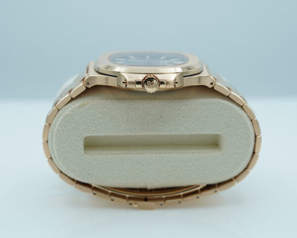 Patek PHILIPPE NAUTILUS 5711/1R ROSE GOLD BROWN DIAL 2021 NEW MOVEMENT FULL SET - Image 3