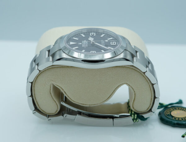 BRAND NEW Rolex 224270 EXPLORER FULL LUME DIAL NEW MODEL 40MM 2025 FULL SET - Image 4