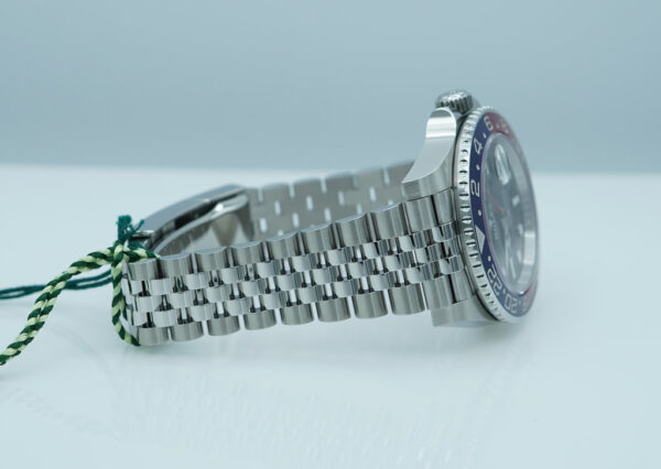 BRAND NEW Rolex 126710BLRO PEPSI GMT MASTER II RED BLUE JUBILEE BAND 2025 FULL SET - Image 6