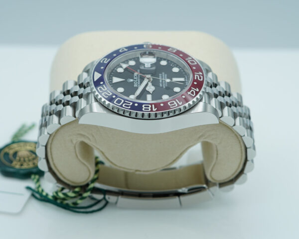 BRAND NEW Rolex 126710BLRO PEPSI GMT MASTER II RED BLUE JUBILEE BAND 2025 FULL SET - Image 3