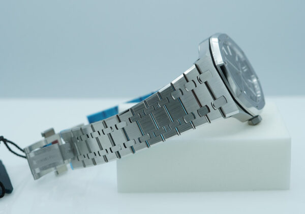 BRAND NEW Audemars PIGUET ROYAL OAK 15510ST STAINLESS STEEL GREEN DIAL 2025 FULL SET - Image 6