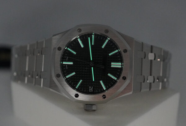 BRAND NEW Audemars PIGUET ROYAL OAK 15510ST STAINLESS STEEL GREEN DIAL 2025 FULL SET - Image 11