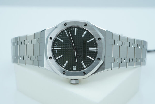 BRAND NEW Audemars PIGUET ROYAL OAK 15510ST STAINLESS STEEL GREEN DIAL 2025 FULL SET - Image 9