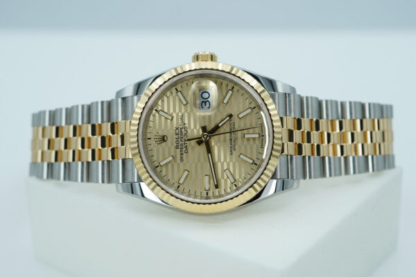 Rolex 126233 DATEJUST 36 18K GOLD STEEL GOLDEN MOTIF DIAL JUBILEE BAND FULL SET - Image 10
