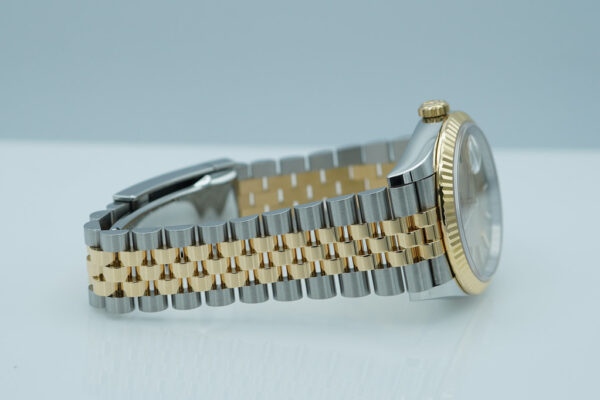 Rolex 126233 DATEJUST 36 18K GOLD STEEL GOLDEN MOTIF DIAL JUBILEE BAND FULL SET - Image 6